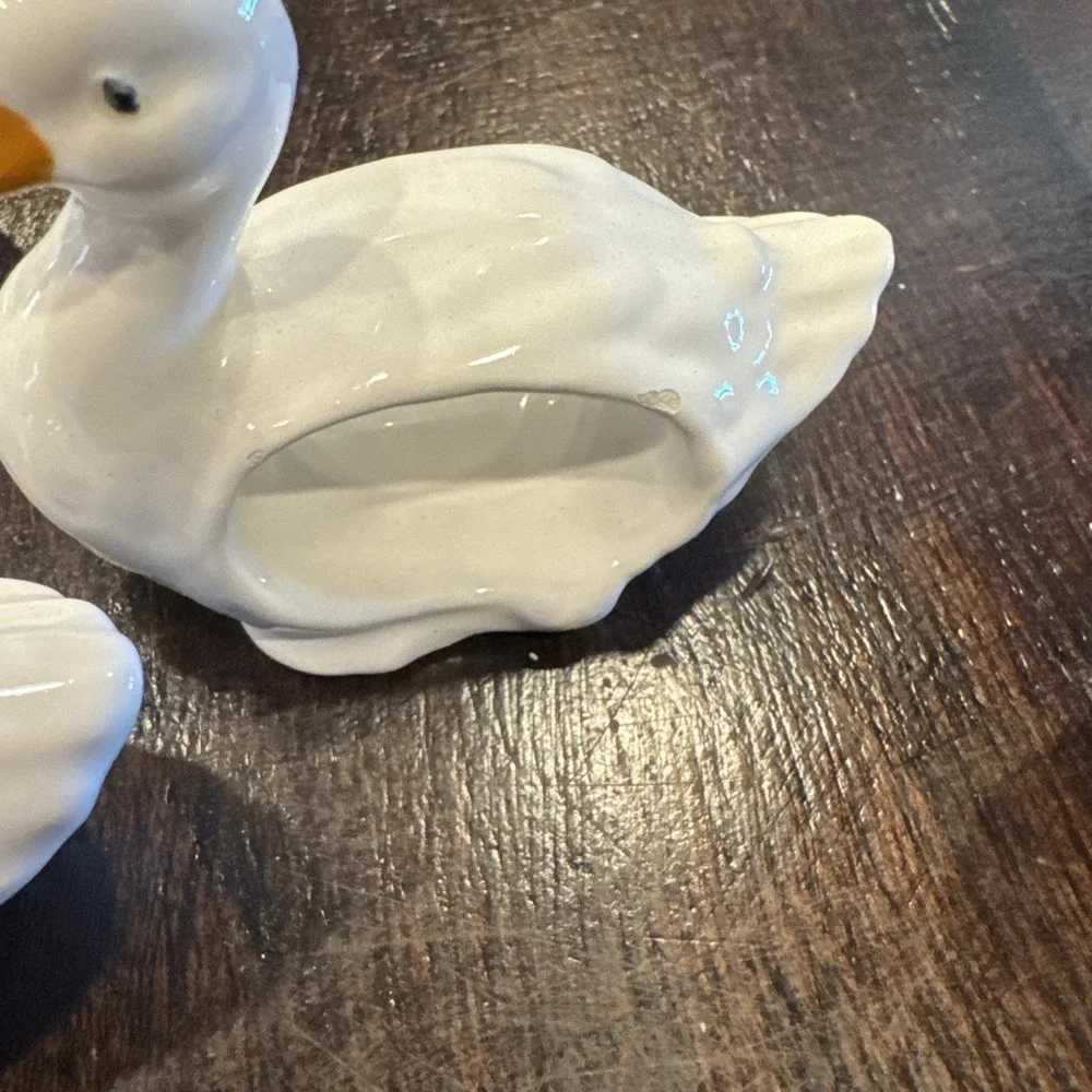 Vintage Set of 7 Ceramic White Duck/Geese Napkin Rings/Holders